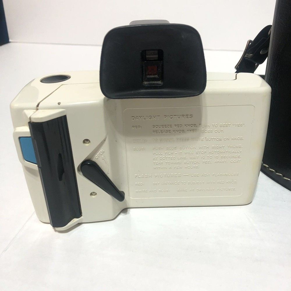 Vintage Polaroid Instant Camera "Swinger" Model 20 Land Camera w/ Case Untested - Picture 5 of 11